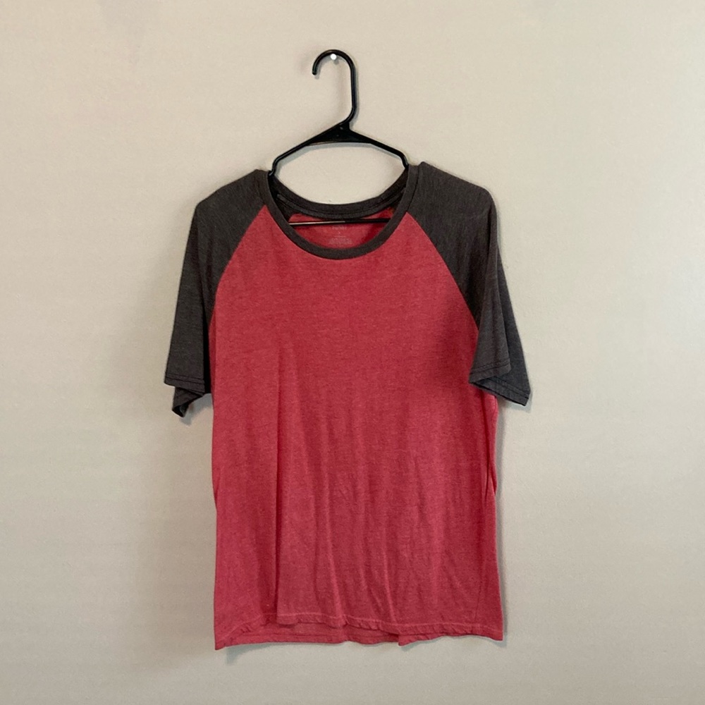 Red & gray T shirt